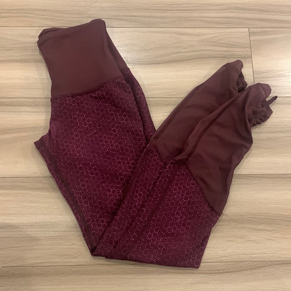 lululemon athletica Pants - Lululemon burgundy leggings size 6